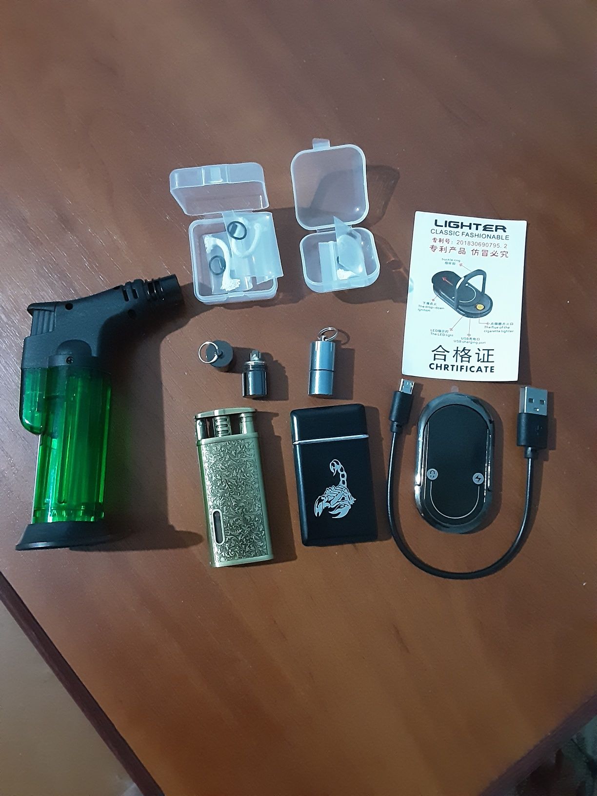 Продам зажигалки