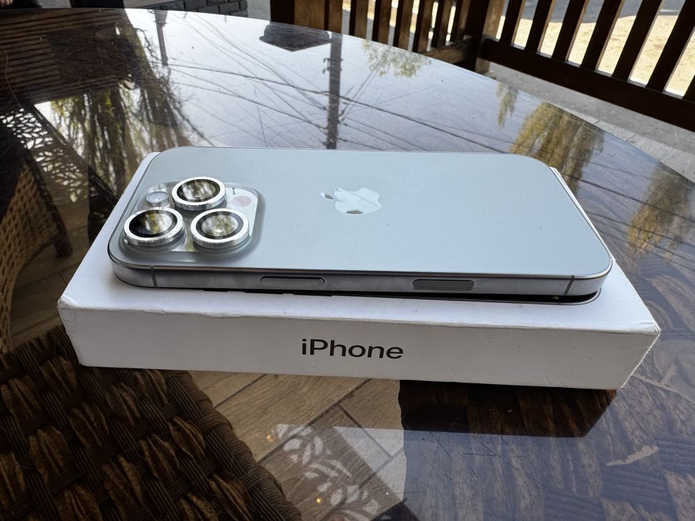 iPhone 16 PRO 256 GB