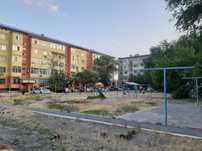 1-комн., Массив Карасу - напротив 7 мкр., 2 этаж (улучшенная)
