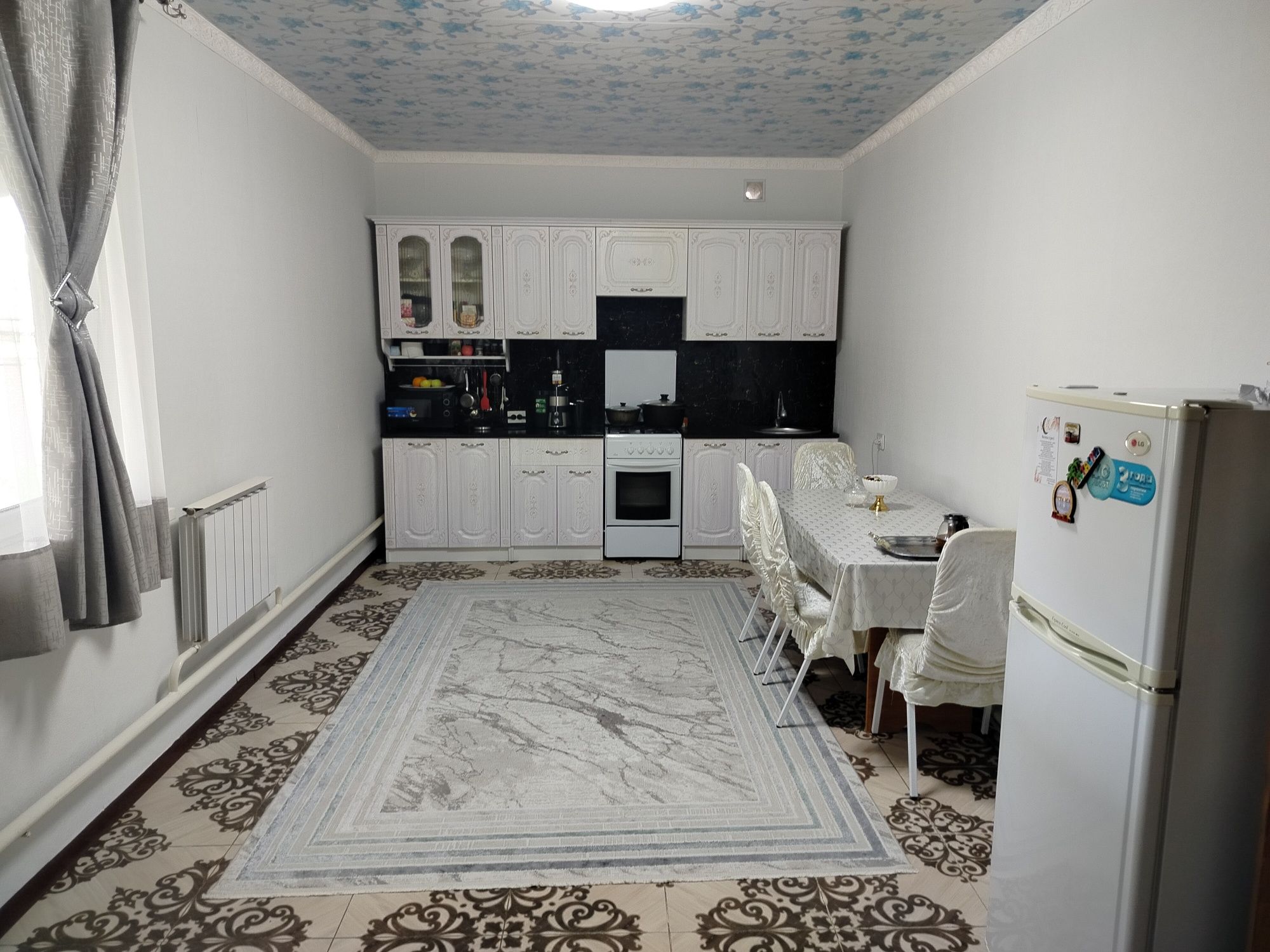 Уй сатылады 6 бөлмелі 124кв.м