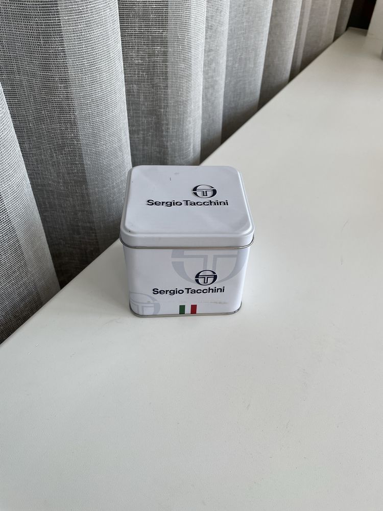 Кварцевые часы Sergio Tacchini