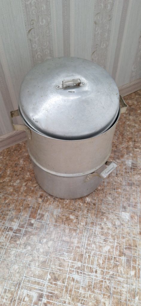 Посуда кастрюли, чайник, чаши