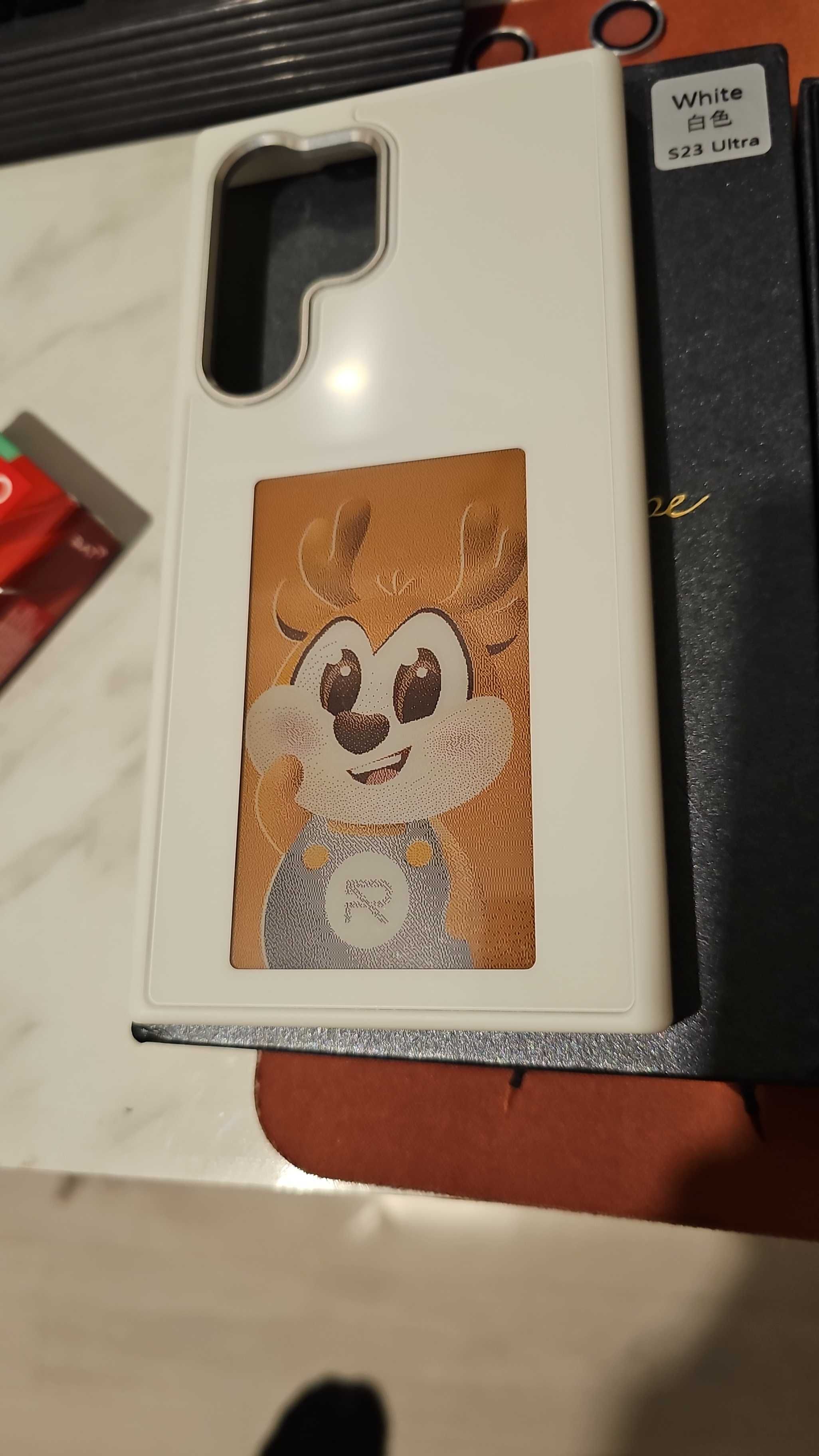Чехол с e-ink экраном S24 Ultra