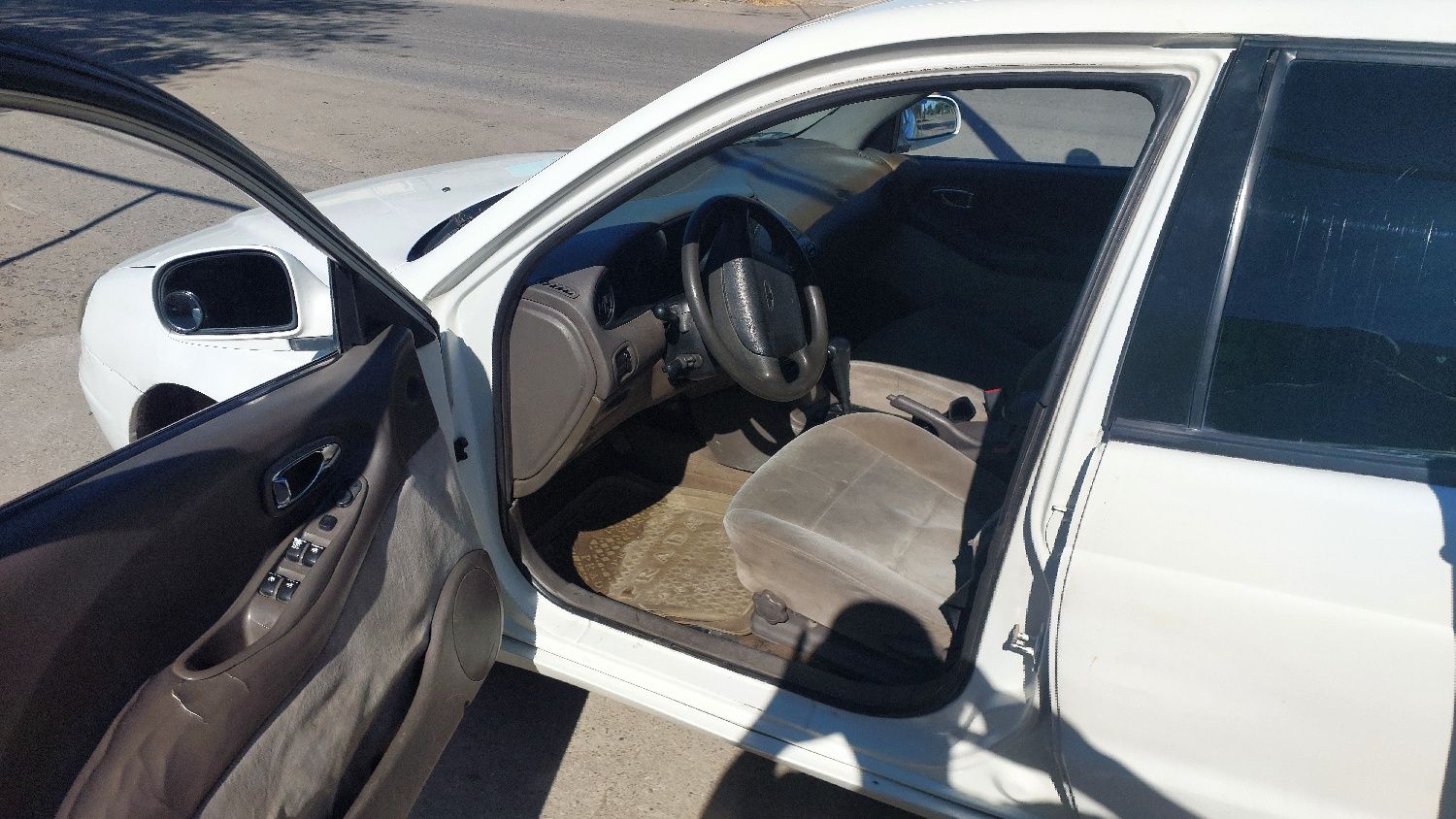 Продам машину DAEWOO LEGANZA