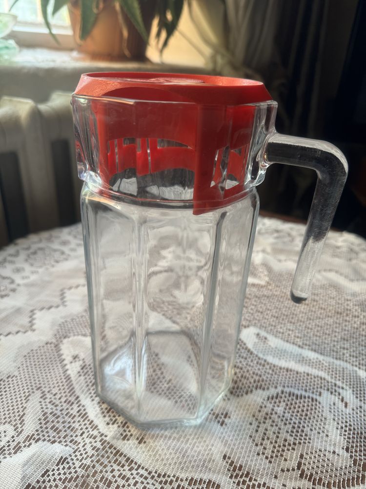 Продам графин для сока