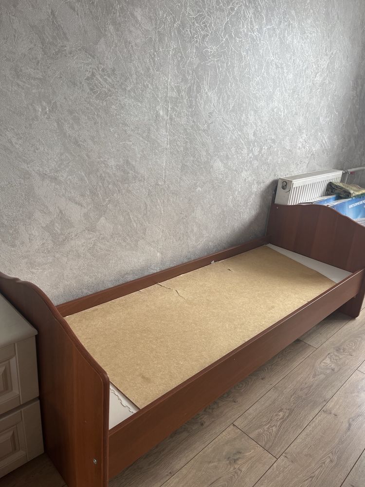 Продам кровать подростковую