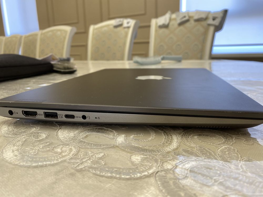Продаю ноутбук Lenovo 330S-14IKB