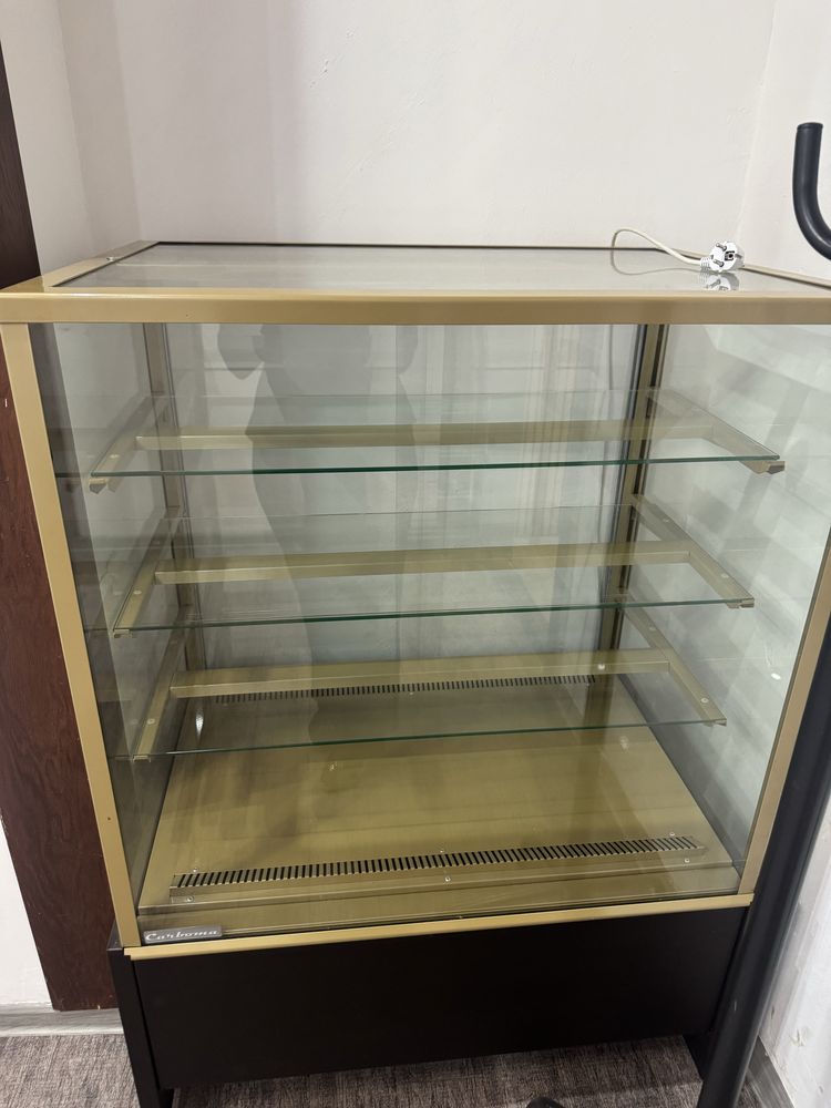 Продам Холодильник почти новый состояние хороший по цене договоримся