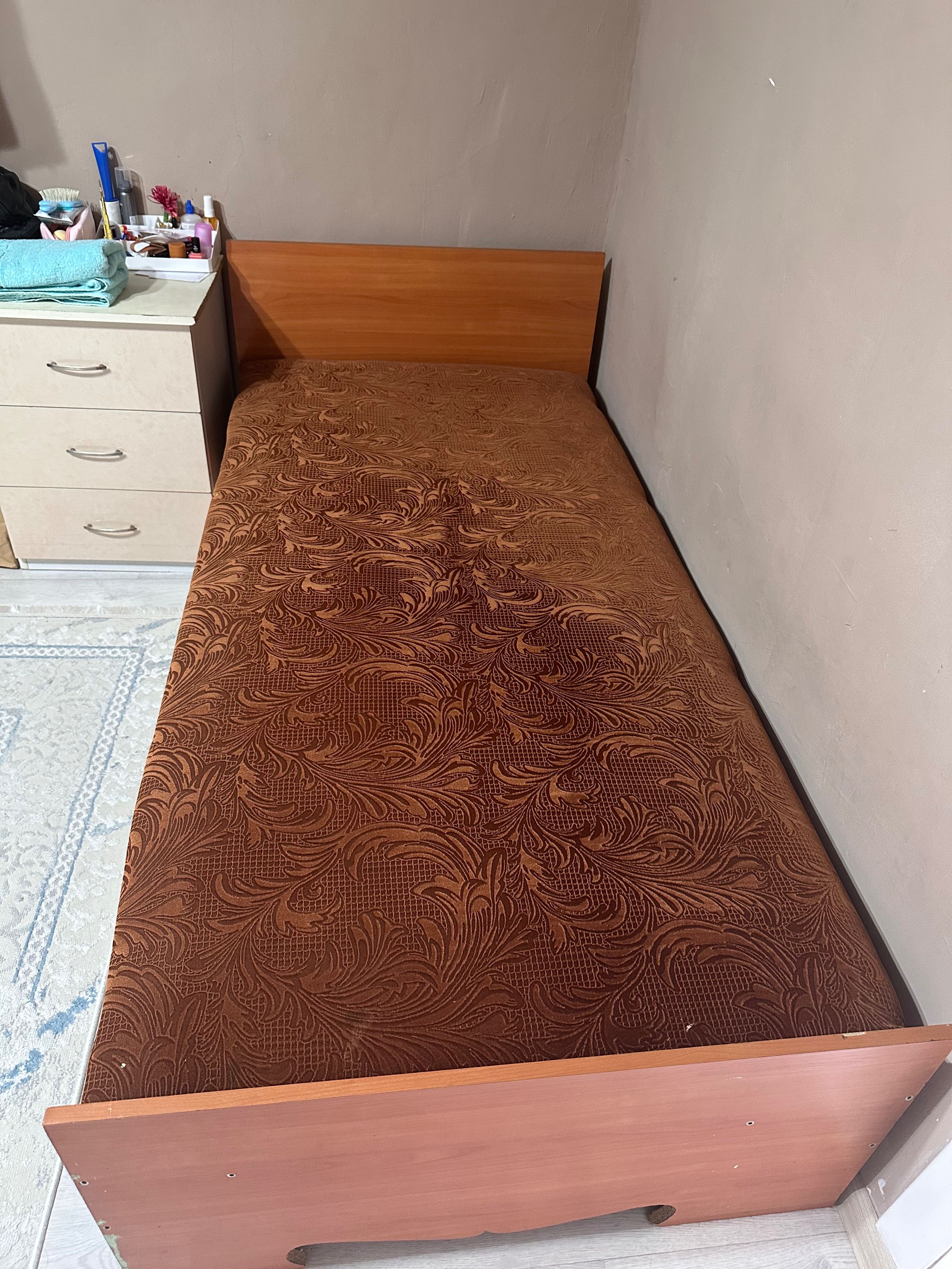 Продам кровать срочно