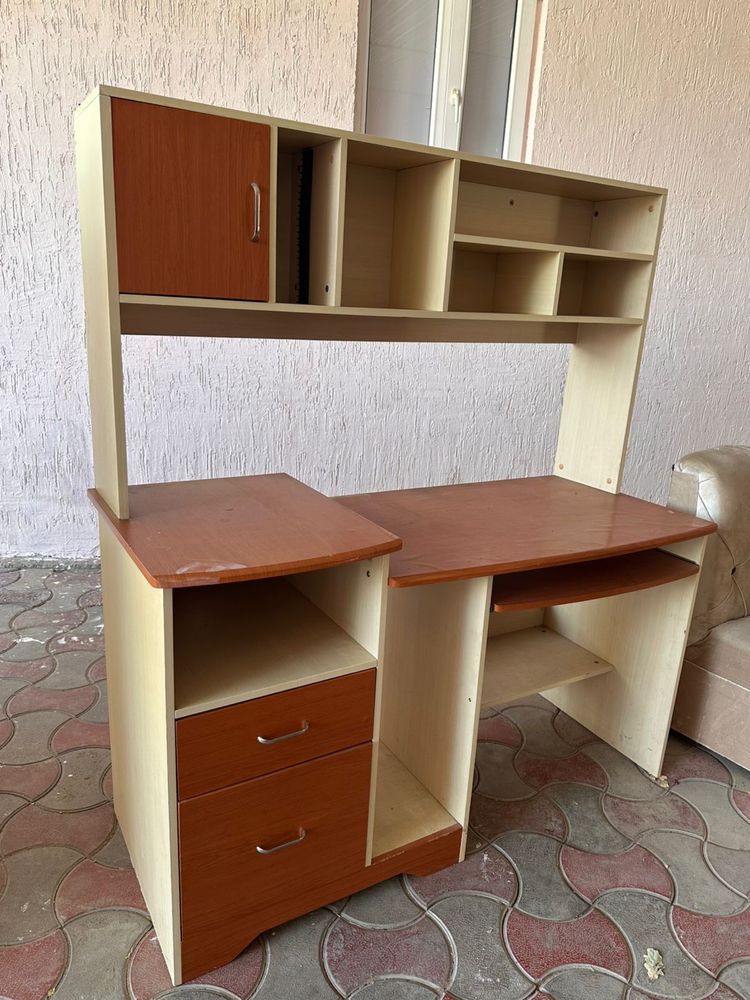 Компьютерный стол