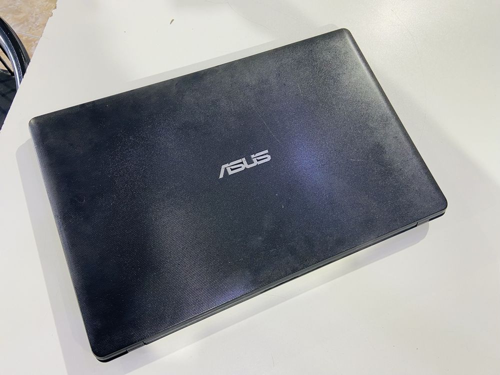 Рассрочка!!! Asus X552C - Core i7-3537U / 8Gb / SSD 256Gb / GT 710M