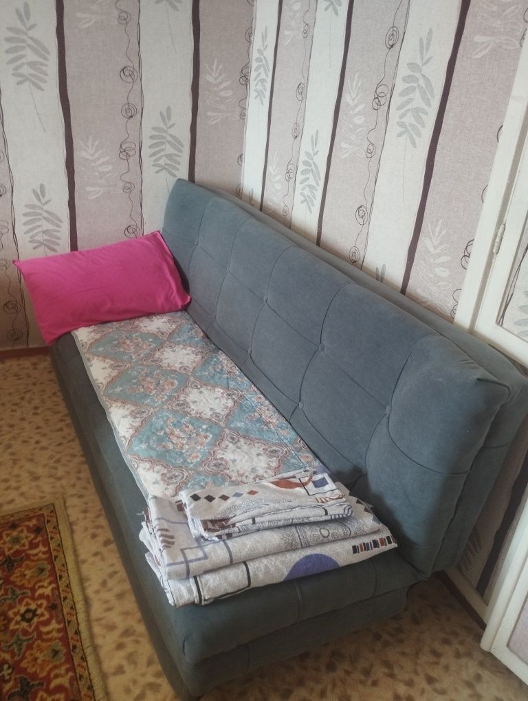 Сдам 1 кв.на 32 кв.Посуточно тн.