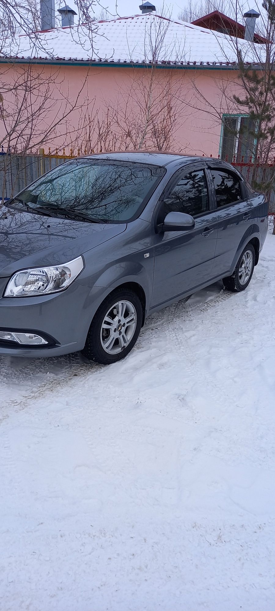 Меняю на жилье авто/автомат в мае куплена 31000проб, полная комплек