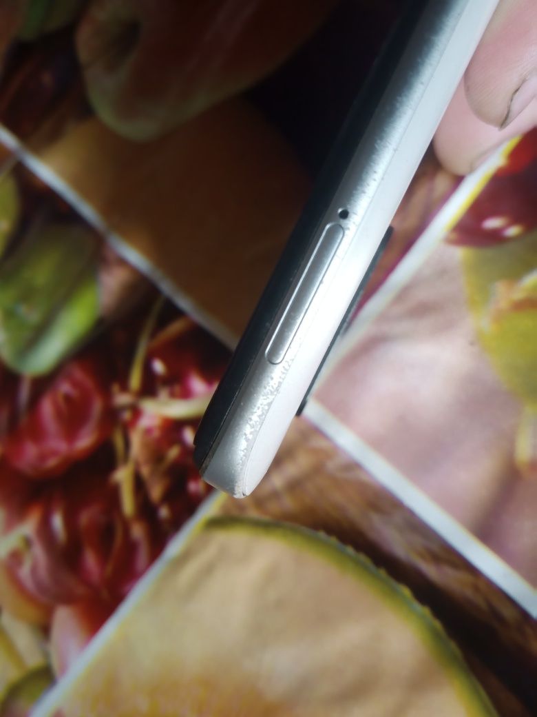 Продам redmi 10 2022 года