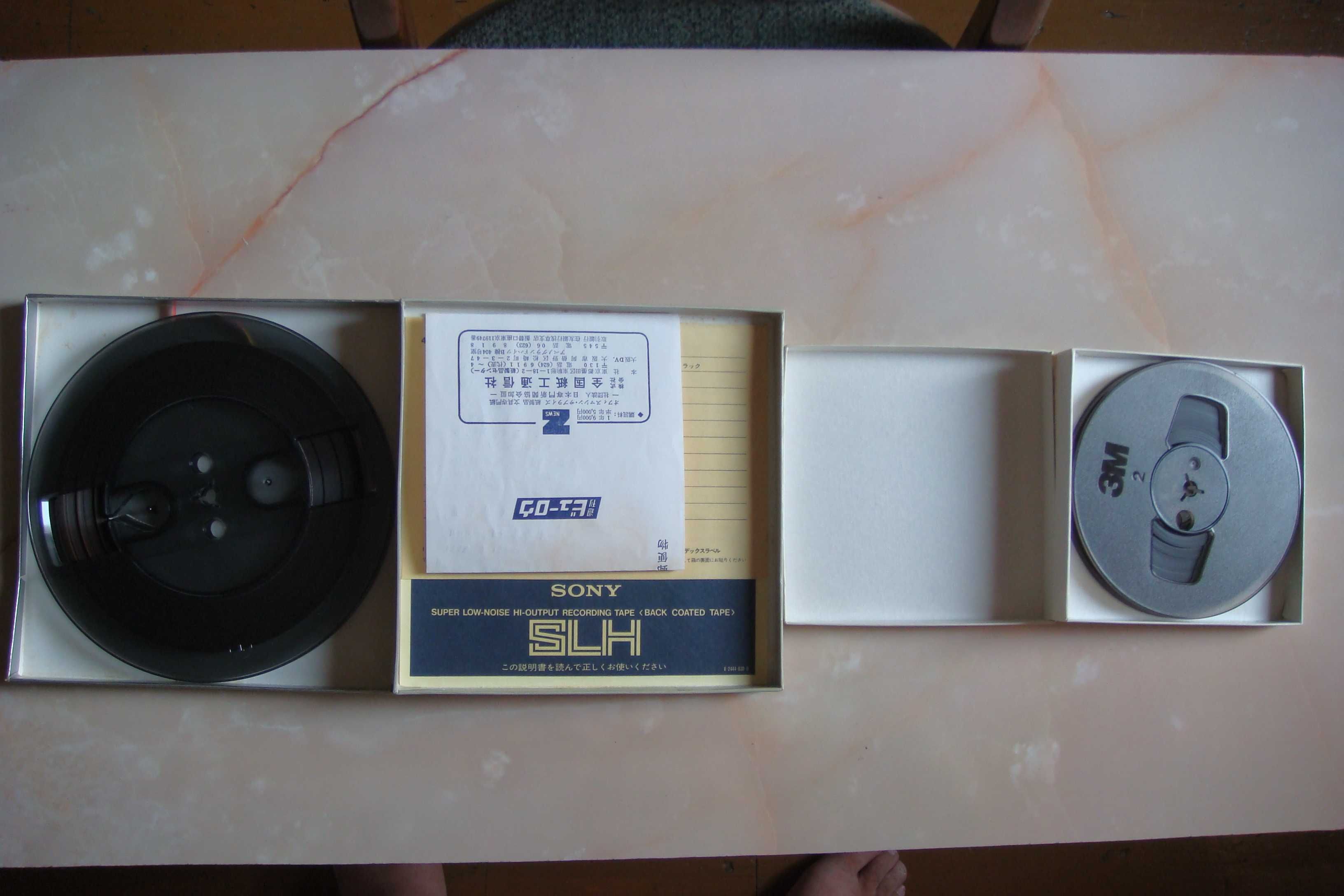 Sony ( катушка, магнитная лента, запись - японский саксофон )