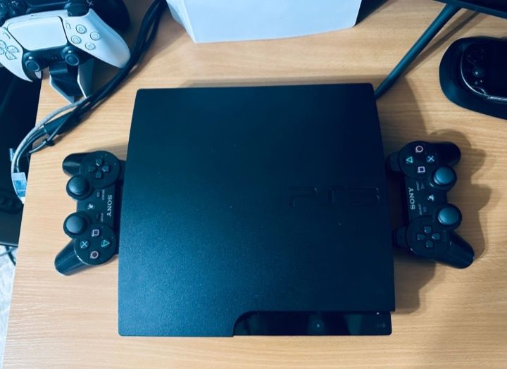 Super slim PS3  без дисков
