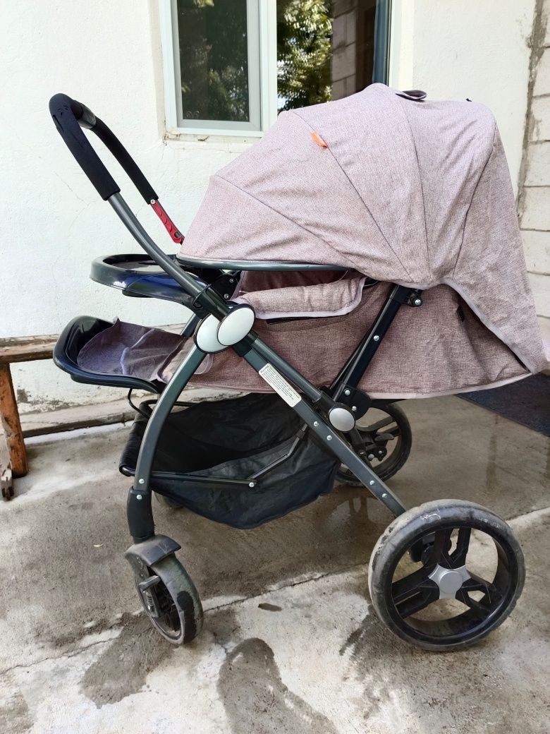 Продам коляску по низкой цене в отличном состояний