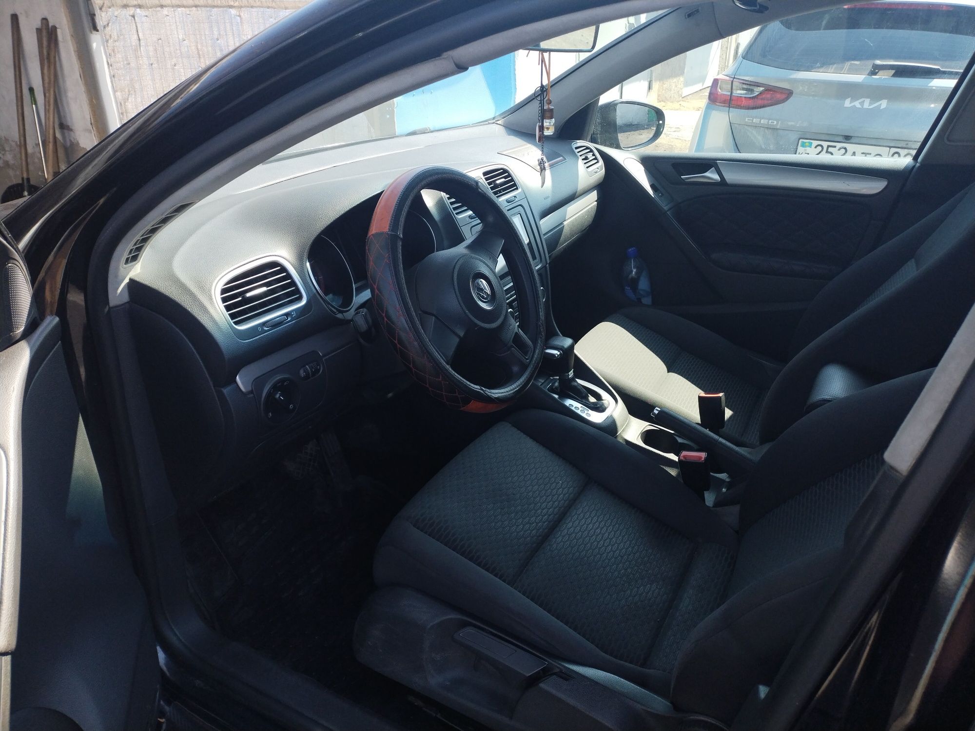 Продам Гольф 6 2010г.