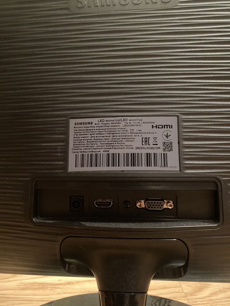 монитор Samsung s24d300h