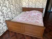 Продам кровать с матрасом
