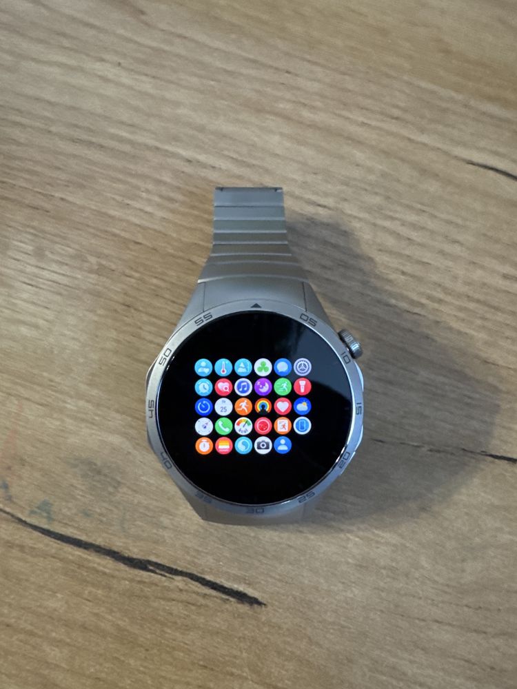 Продаю часы huawei GT 4
