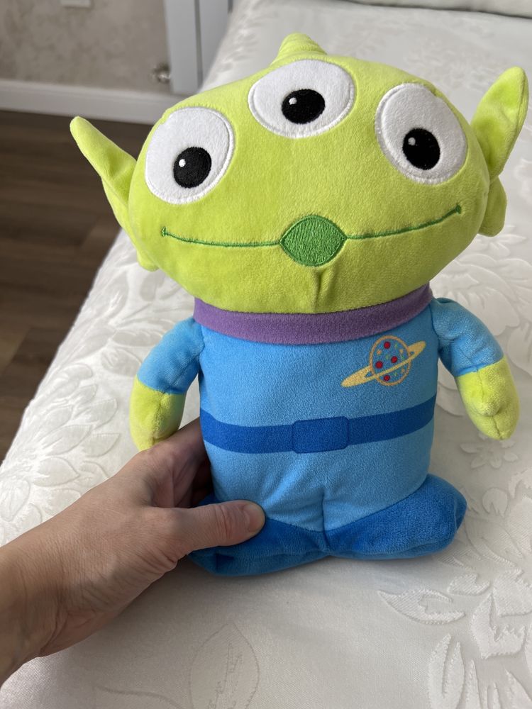 Игрушка иноплонетянин из мультфильма история игрушек