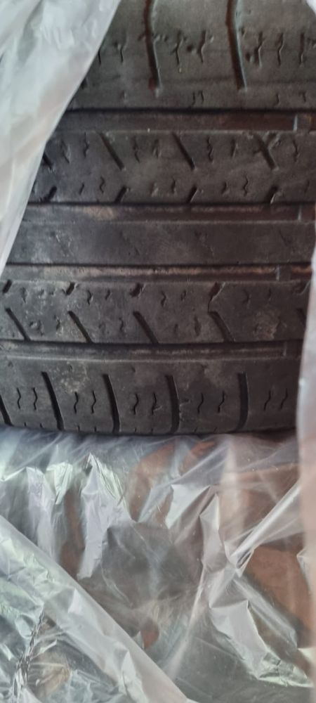 Продам шины 235/60/18 летние
