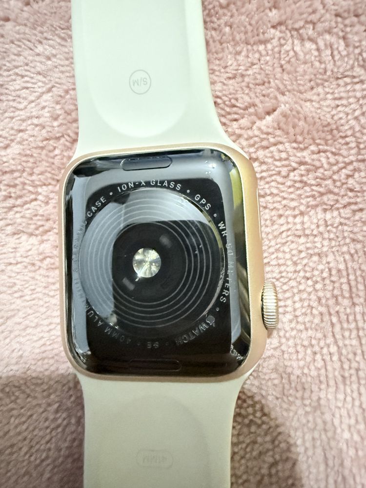 Смарт часы Apple Watch 40 mm Версия watchOS  10.6.1 (21U580)