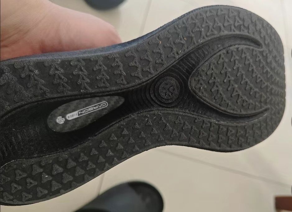 Продам кроссовки Bmai Carbon mix 2.0