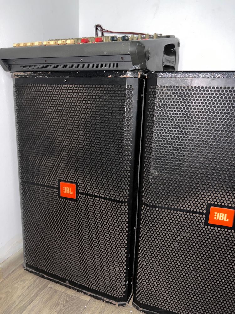 Музыкальная аппаратура, колонки, JBL