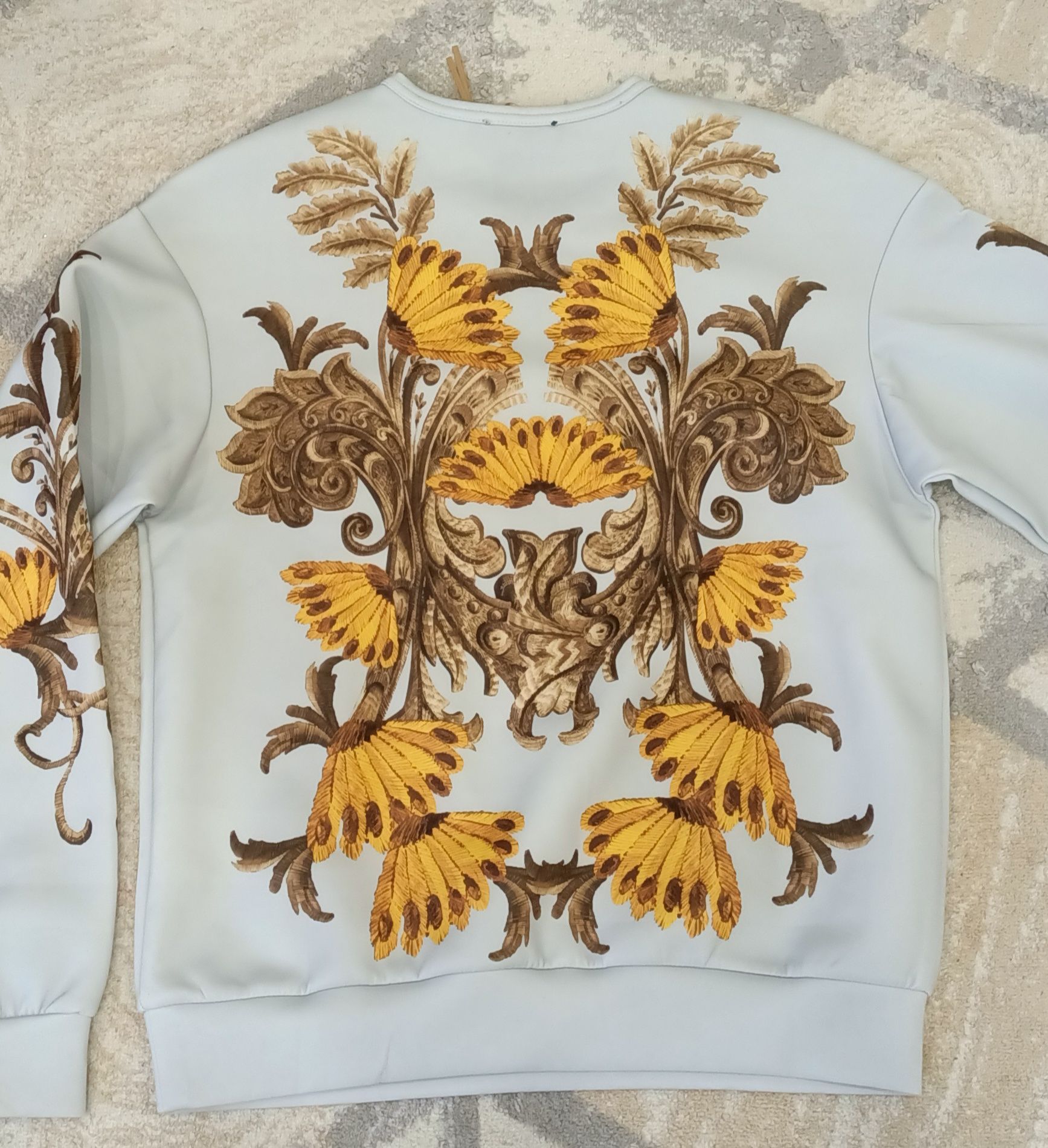 Продам женскую Кофту