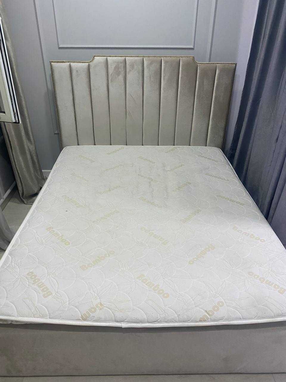 Продам БУ Кровать (почти как новая) Без матраса