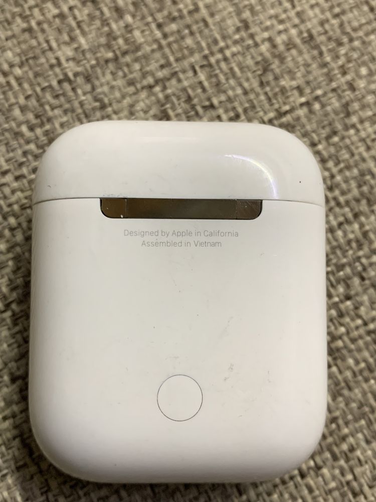 Наушники Airpods