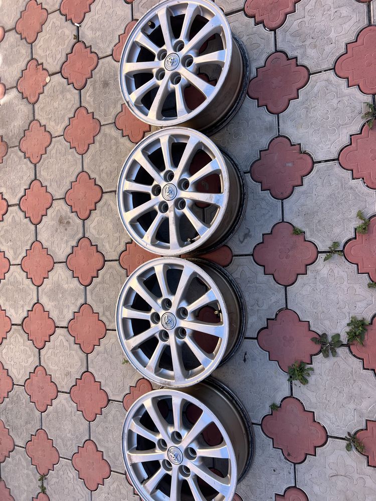 Диски на камри 40  R 16