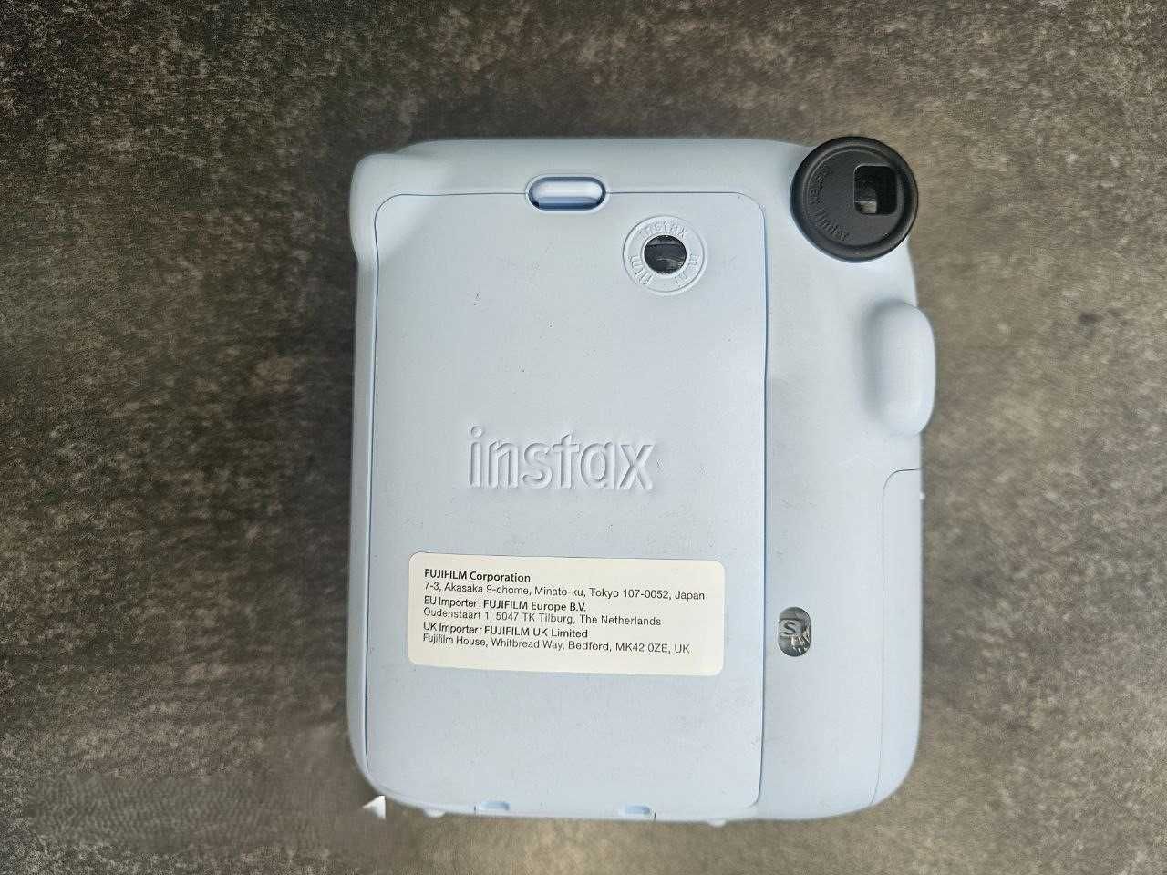 Фотокамера моментальной печати Fujifilm instax mini 12