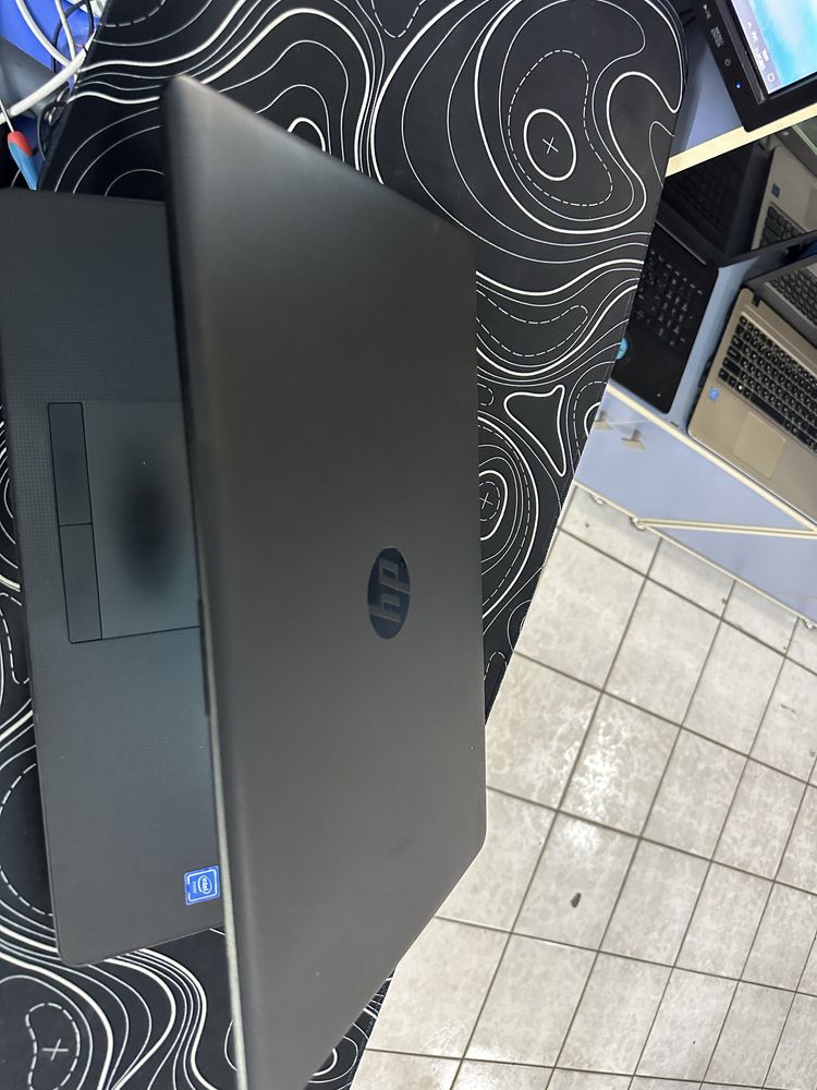 Гарантия HP Celeron N3060/ОЗУ-4ГБ/ССД-128ГБ емкость 100% в хорошем сос