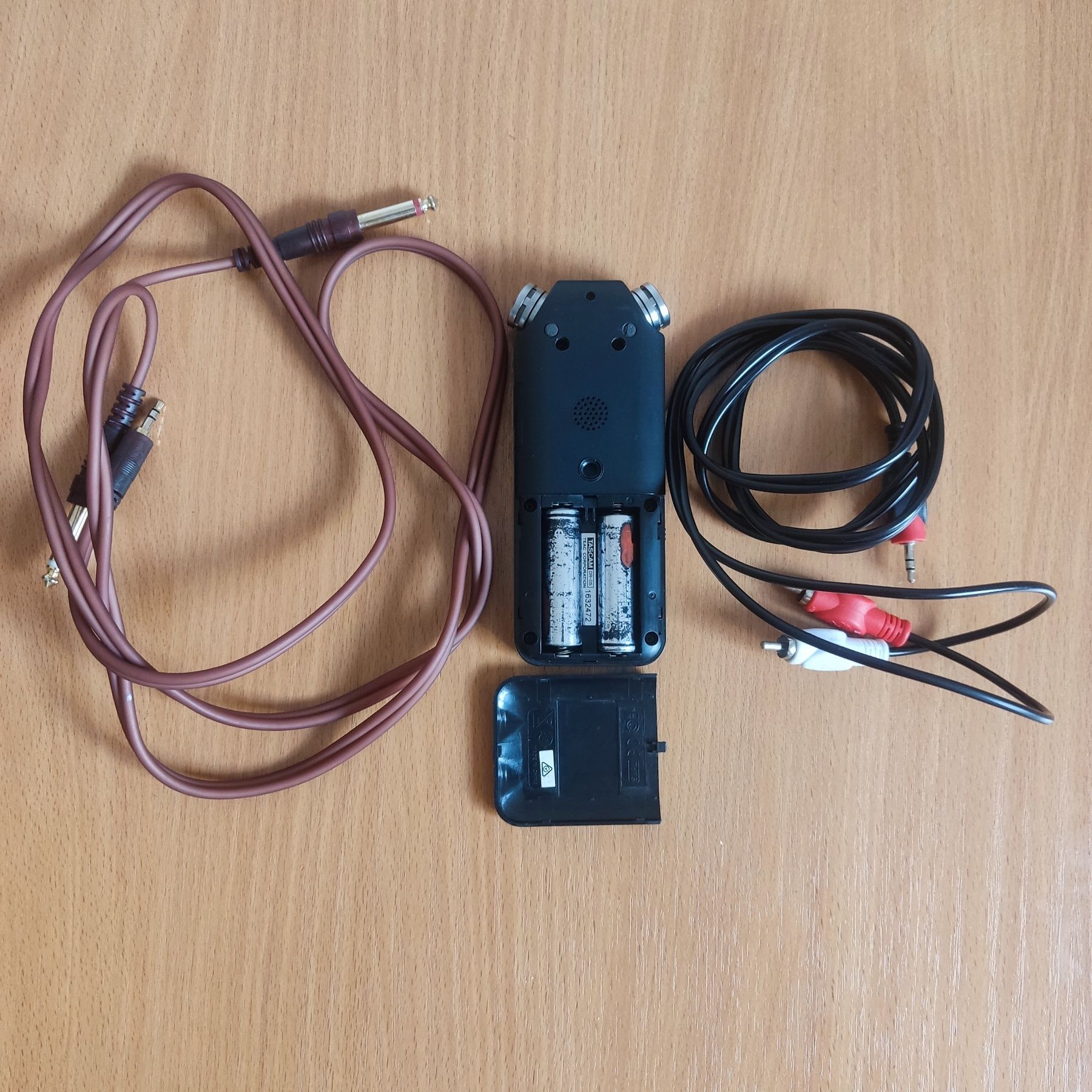 Чистый звук Tascam DR-05 аудиорекордер
