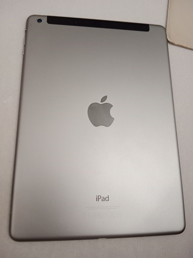 Продам Ipad Air в хорошем состоянии.