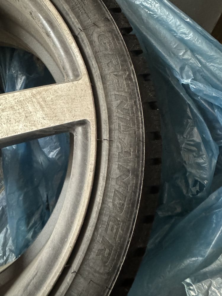 Продам диски с резиной разноширокие