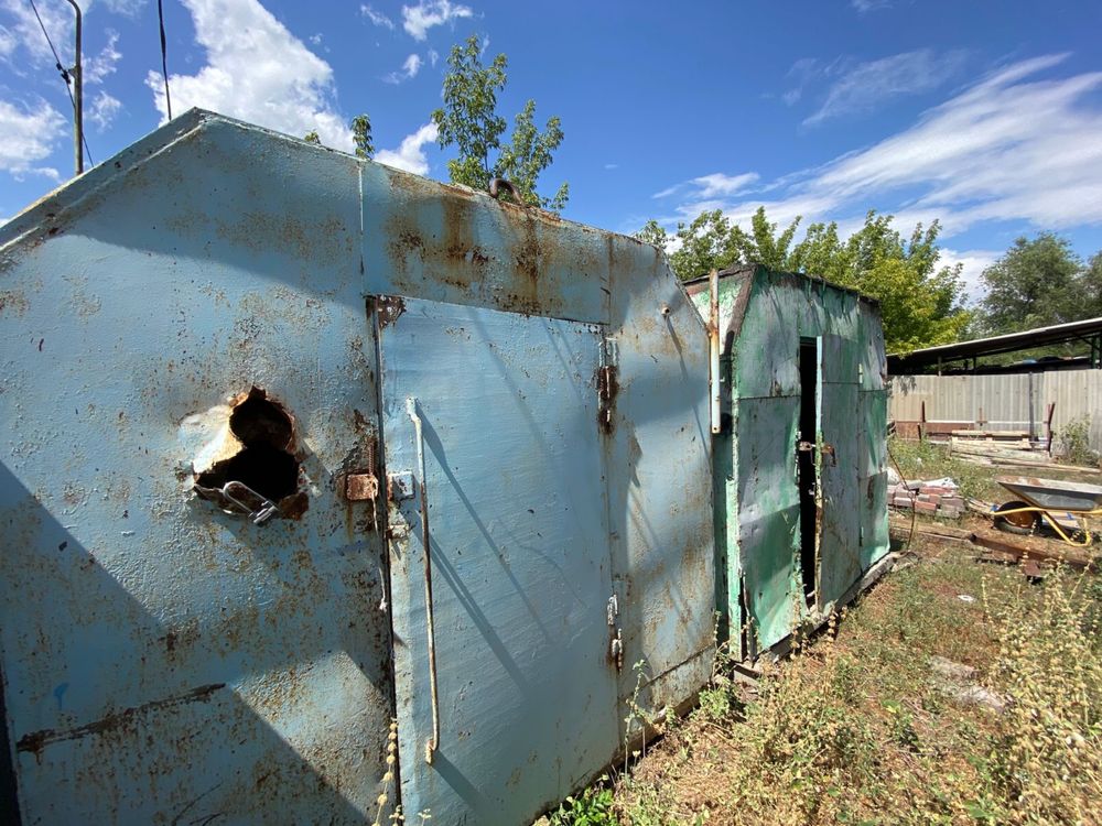 Продам рабочие вагончики