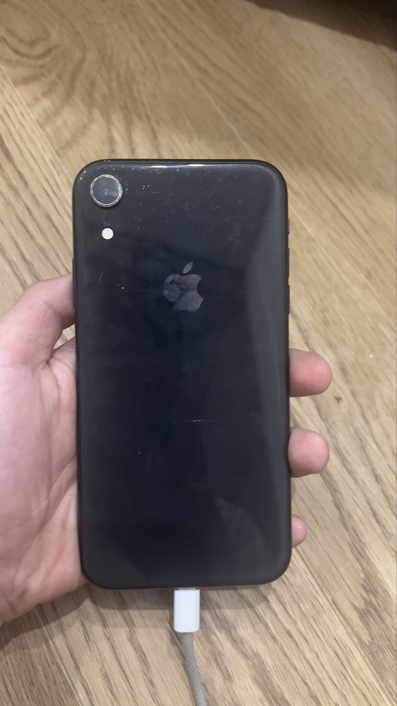 iPhone XR заброшеный
