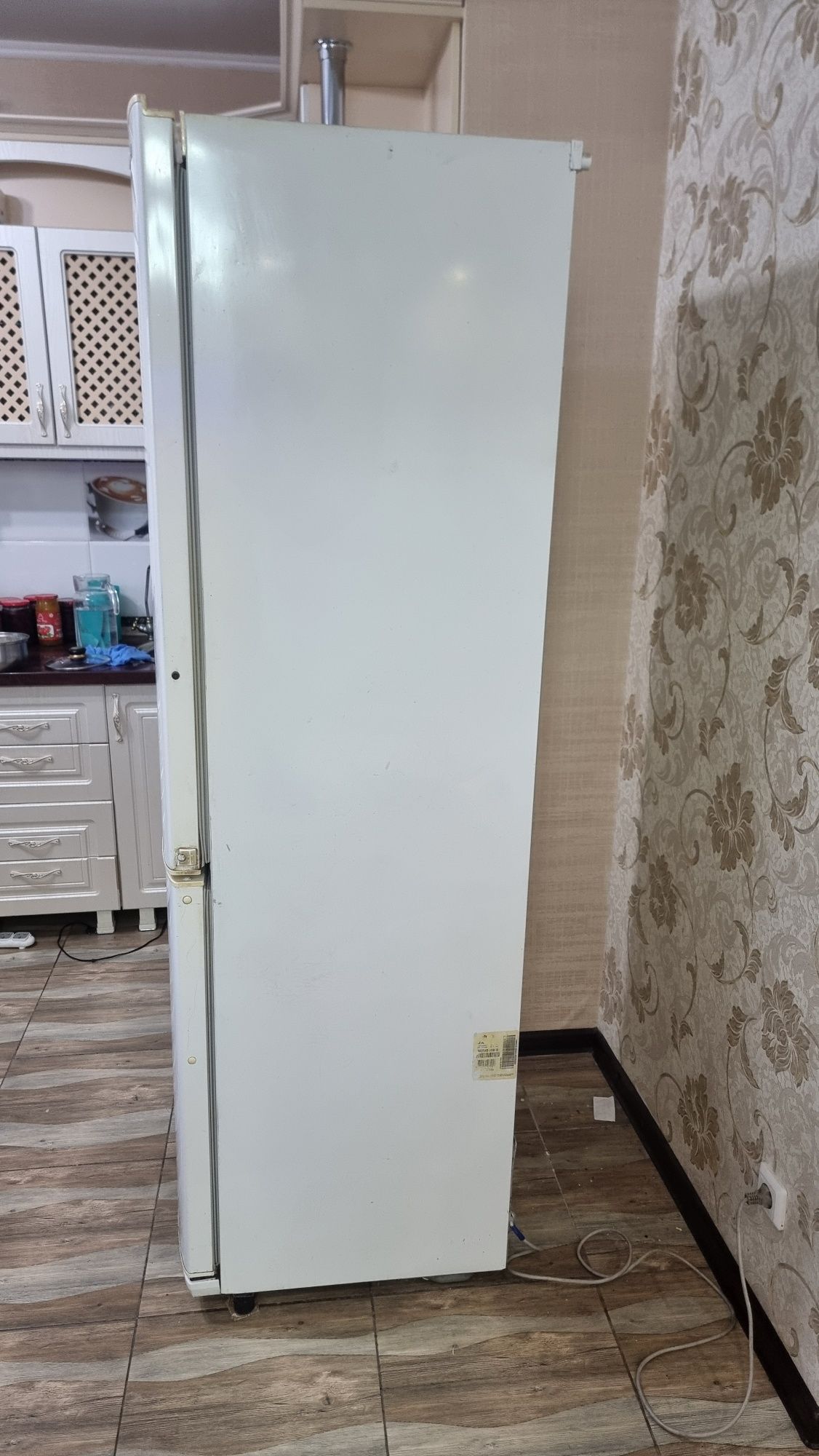 Холодильник в рабочем состоянии