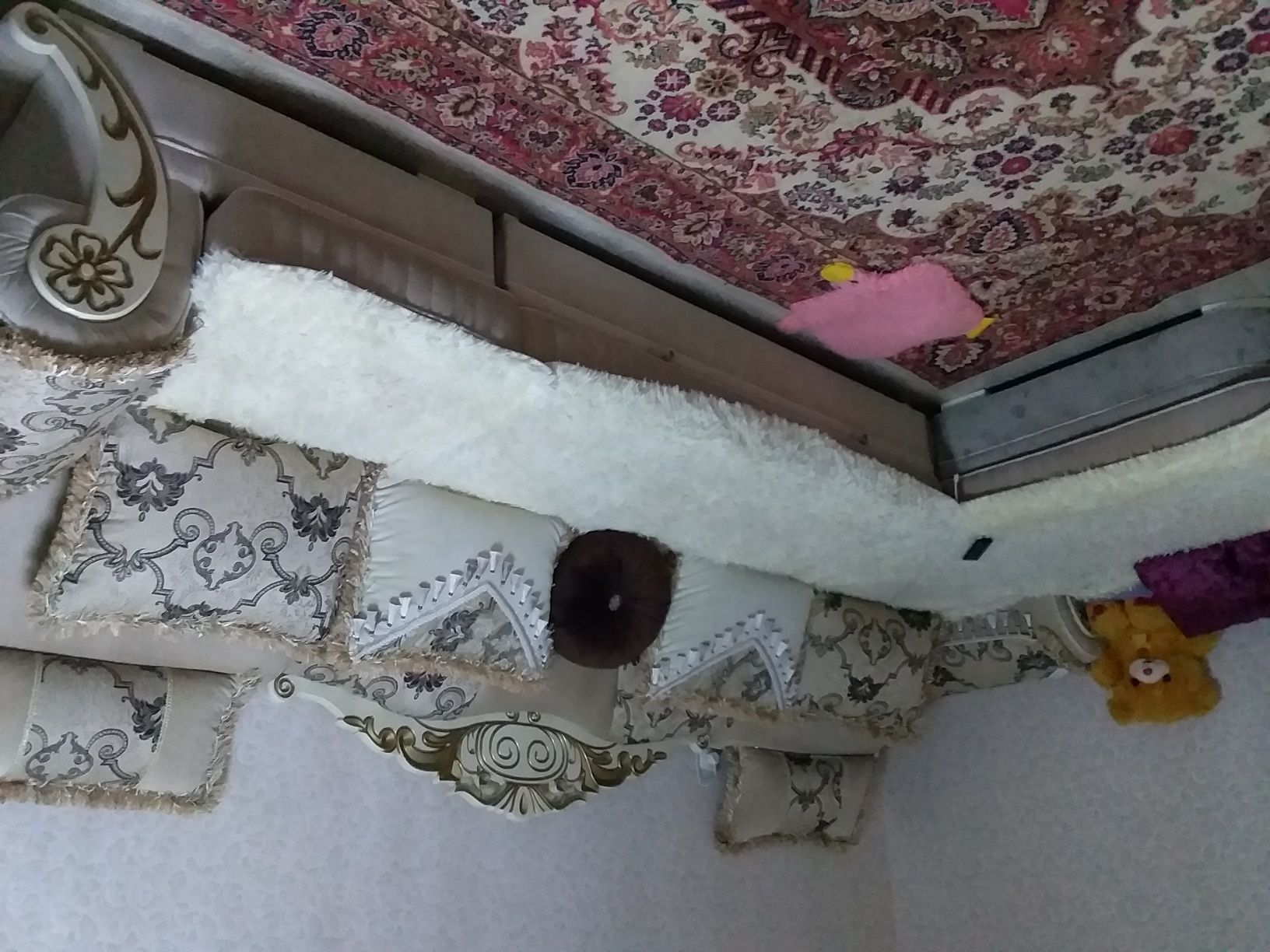 Продам большой диван