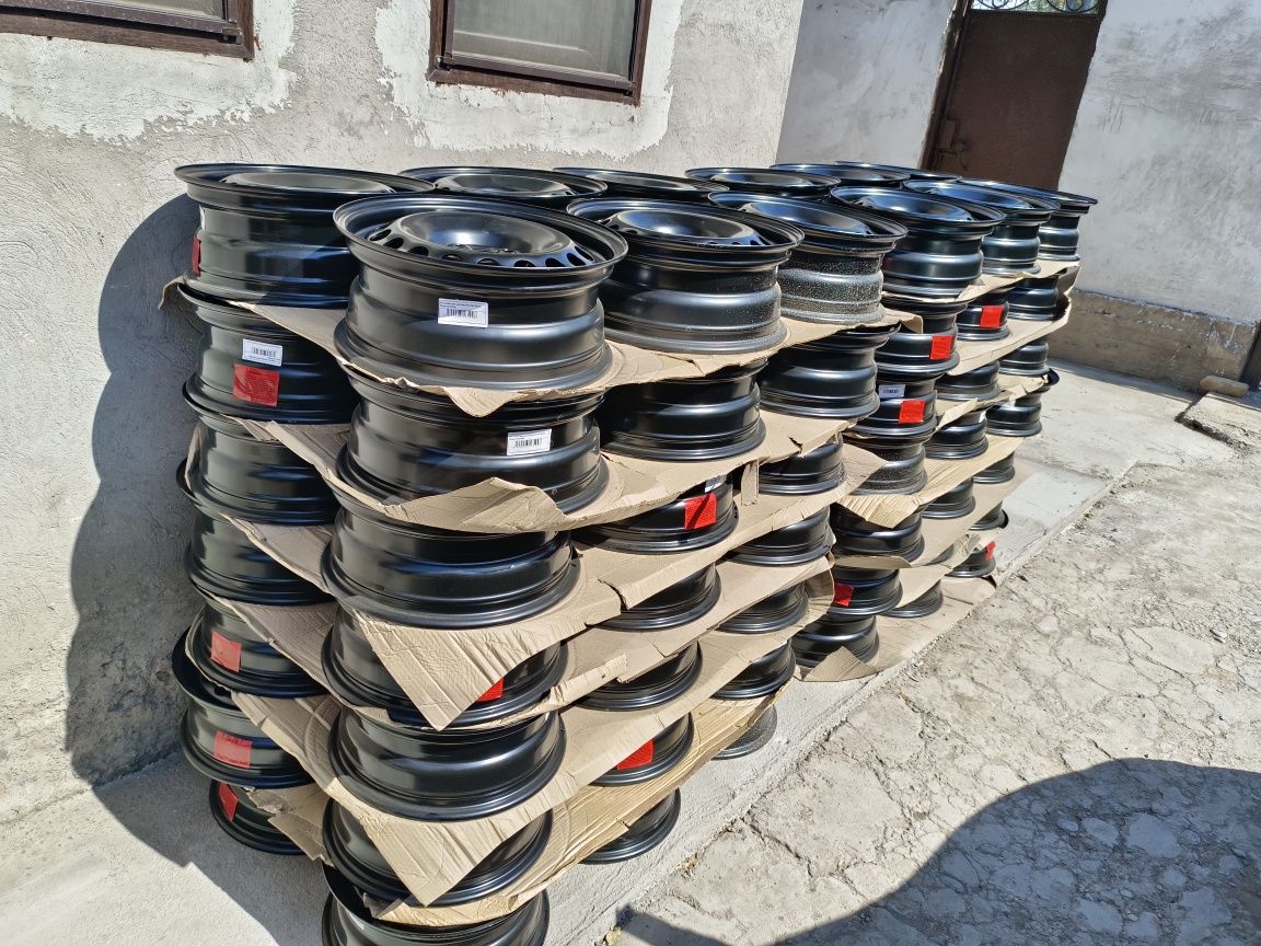 Комплект диски железные штампованные R15 разболтовка 4/100
