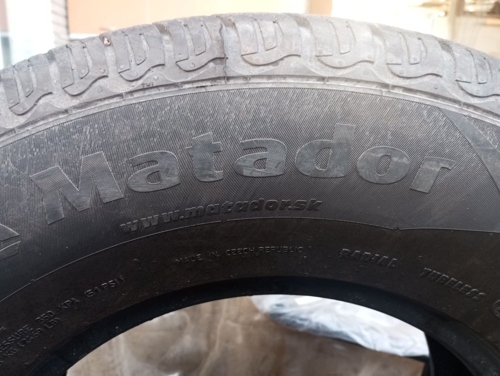 Продам комплект резины