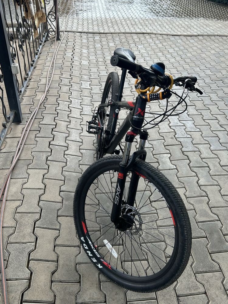 Продам велосипед Axic