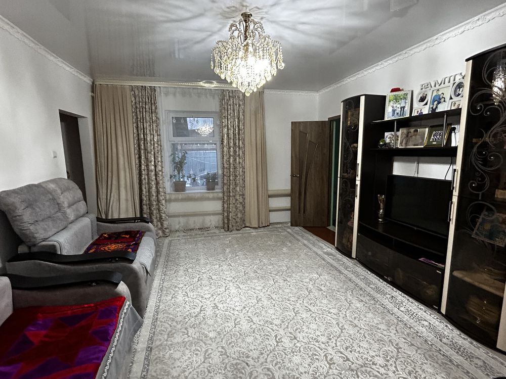 Продам Дом 12 соток земли 100кв.метров