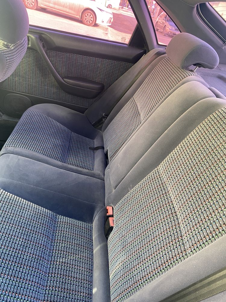 Автомобиль Toyota Carina E