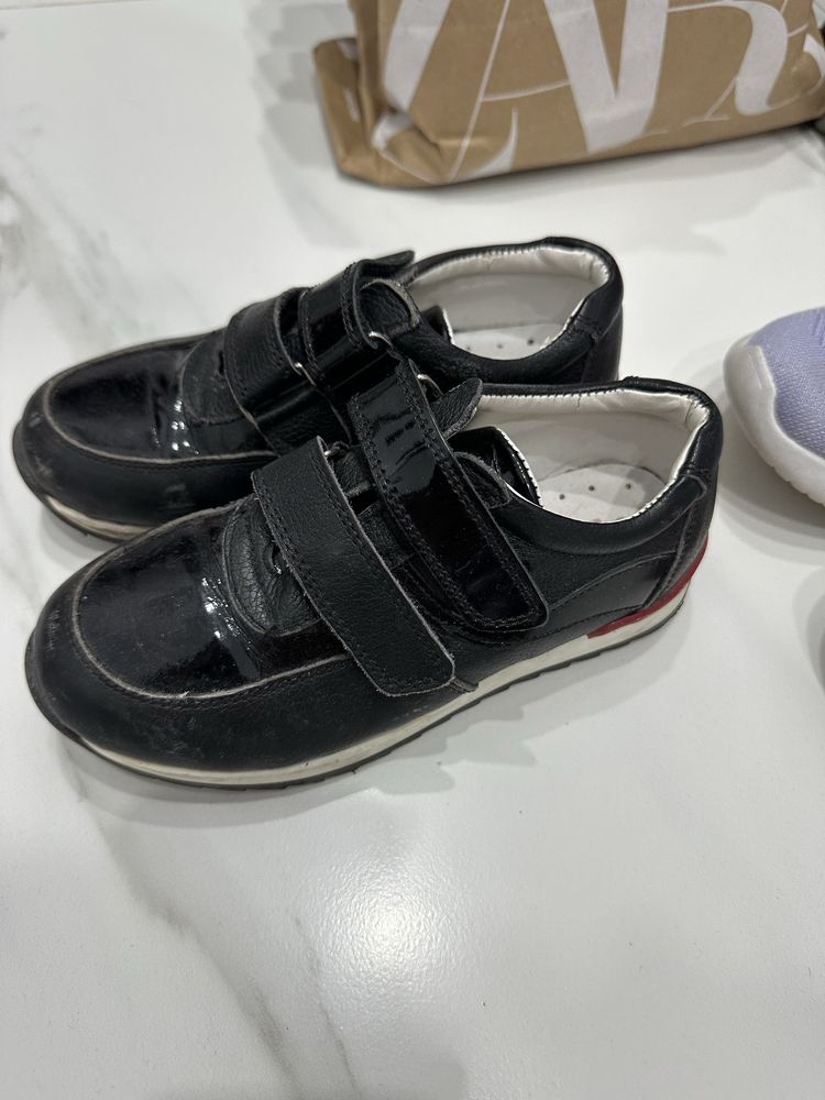 Продам детские вещи от 500тг