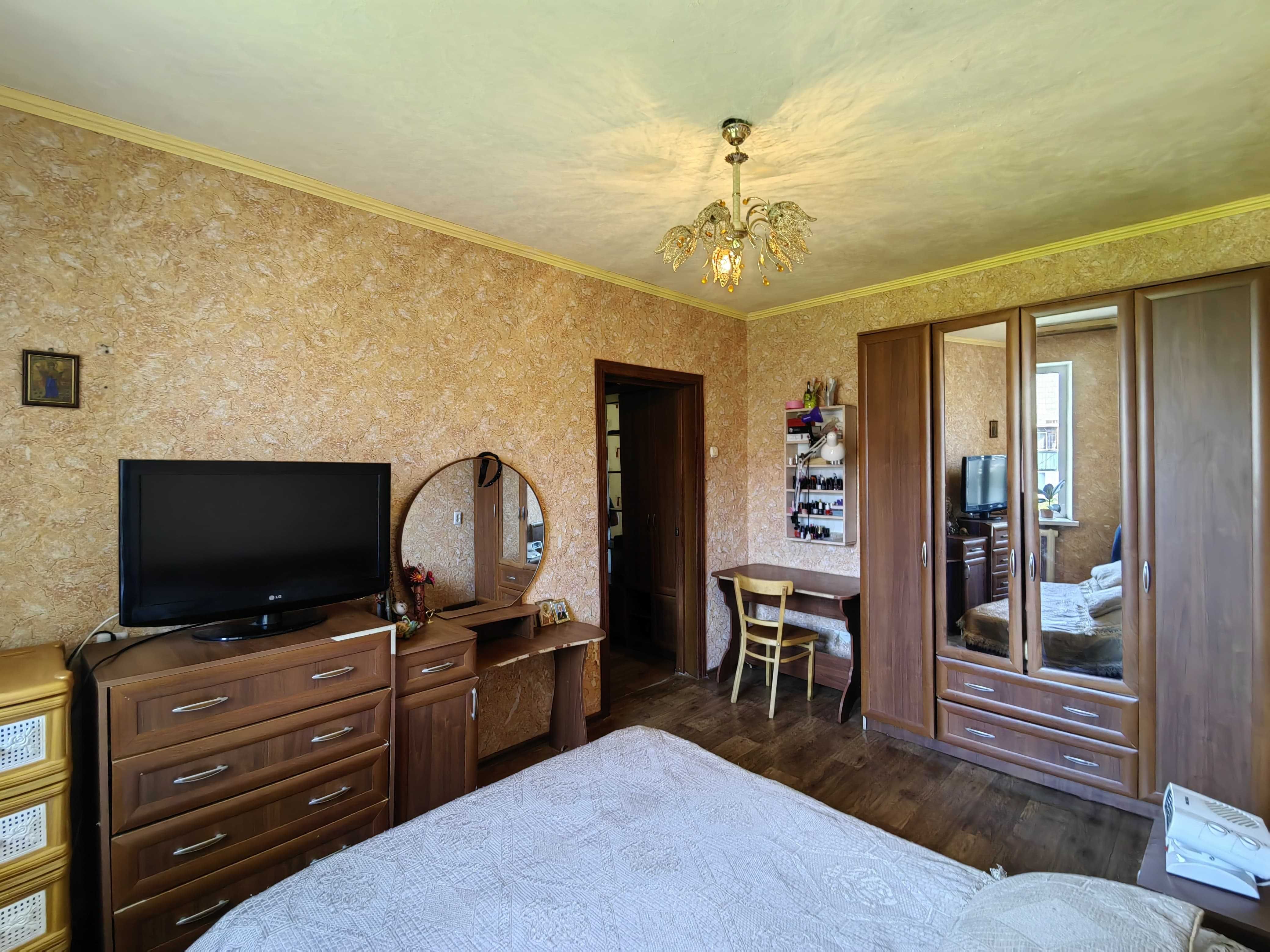 Улучшенная 2-комнатная, 54м², 1986 г.п,Юго-Восток мкр. Степной-2 дом 3